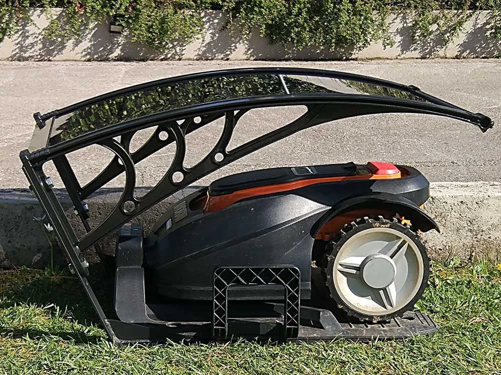 Abri Universel Pour Robot Tondeuse En Polycarbonate - Taille Large 6 Abri Universel Pour Robot Tondeuse En Polycarbonate - Taille Large – Image 4