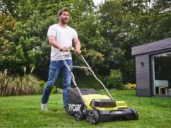 Aérateur électrique Sur Batterie RYOBI RY18SFX35A-240 - 18V - (2Ah X2) - Largeur De Coupe 35 Cm - 16 Lames 18 Aérateur électrique Sur Batterie RYOBI RY18SFX35A-240 - 18V - (2Ah X2) - Largeur De Coupe 35 Cm - 16 Lames -Motofaucheuse Soldes arateur lectrique sur batterie ryobi ry18sfx35a 240 18v 2ah x2 largeur de coupe 35 cm 16 lames caractristiques gnrales 30004 3 1624278419 IMG 60d08593931ae