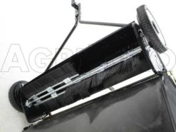 Balayeuse Remorquée Pour Tracteurs Tondeuses Autoportées (à Traction) - Balai Ramasseur 23 Balayeuse Remorquée Pour Tracteurs Tondeuses Autoportées (à Traction) - Balai Ramasseur -Motofaucheuse Soldes balayeuse remorque pour tracteurs tondeuses autoportes traction balai ramasseur balayeuse geotech 3538 0 1406196564 IMG 2294