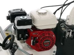 Barbieri G760 - Tondeuse Débroussailleuse Professionnelle à Marteaux - Honda GX200 30 Barbieri G760 - Tondeuse Débroussailleuse Professionnelle à Marteaux - Honda GX200 -Motofaucheuse Soldes barbieri g760 tondeuse dbroussailleuse professionnelle marteaux honda gx200 moteur honda gx 200 40680 10 1679302154 IMG 64181e0a860e8