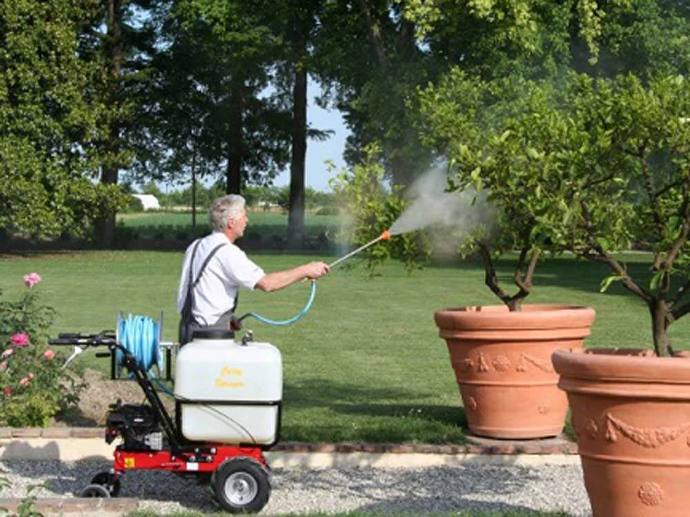 Brouette Motorisée De Pulvérisation Avec Cuve De 120 L 4 Brouette Motorisée De Pulvérisation Avec Cuve De 120 L – Image 2