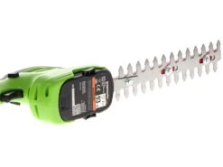 Cisaille à Batterie Pour Pelouse GREENWORKS G24SHT - SANS BATTERIE NI CHARGEUR -Motofaucheuse Soldes cisaille batterie pour pelouse greenworks g24sht sans batterie ni chargeur caractristiques principales 29970 3 1624016873 IMG 60cc87e9ae0cc