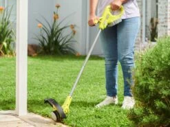 Coupe-bordures à Batterie RYOBI RY18LT23A-115 - 18V - 1.5Ah - Diamètre De Coupe De 23cm