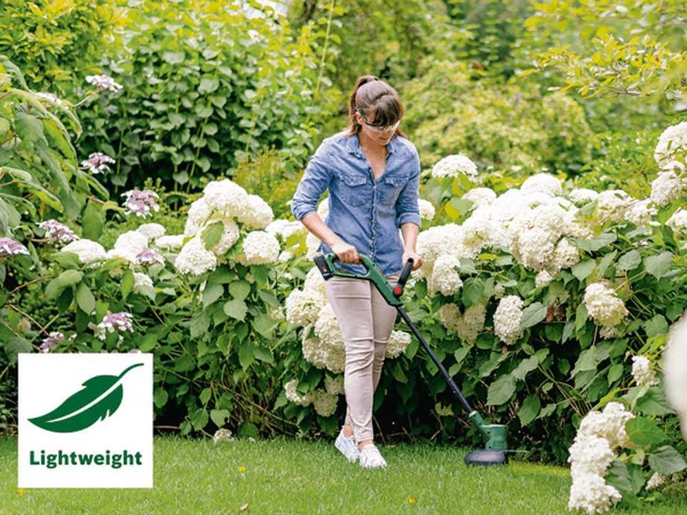 Coupe-bordures à Batterie Bosch EasyGrassCut 18V / 26 - Débroussailleuse à Batterie Au Lithium De 18 V 2.5 Ah 4 Coupe-bordures à Batterie Bosch EasyGrassCut 18V / 26 - Débroussailleuse à Batterie Au Lithium De 18 V 2.5 Ah – Image 2