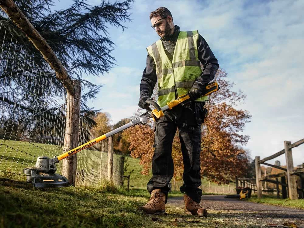 Coupe-bordures à Batterie DeWalt DCMST561P1-QW - Batterie 18V 5Ah 5 Coupe-bordures à Batterie DeWalt DCMST561P1-QW - Batterie 18V 5Ah – Image 3