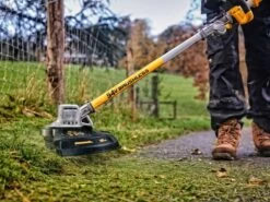 Coupe-bordures à Batterie DeWalt DCMST561P1-QW - Batterie 18V 5Ah 25 Coupe-bordures à Batterie DeWalt DCMST561P1-QW - Batterie 18V 5Ah -Motofaucheuse Soldes coupe bordures batterie dewalt dcmst561p1 qw batterie 18v 5ah dbroussailleuse dewalt dcmst561p1 qw 28891 8 1620305763 IMG 6093e7638538b