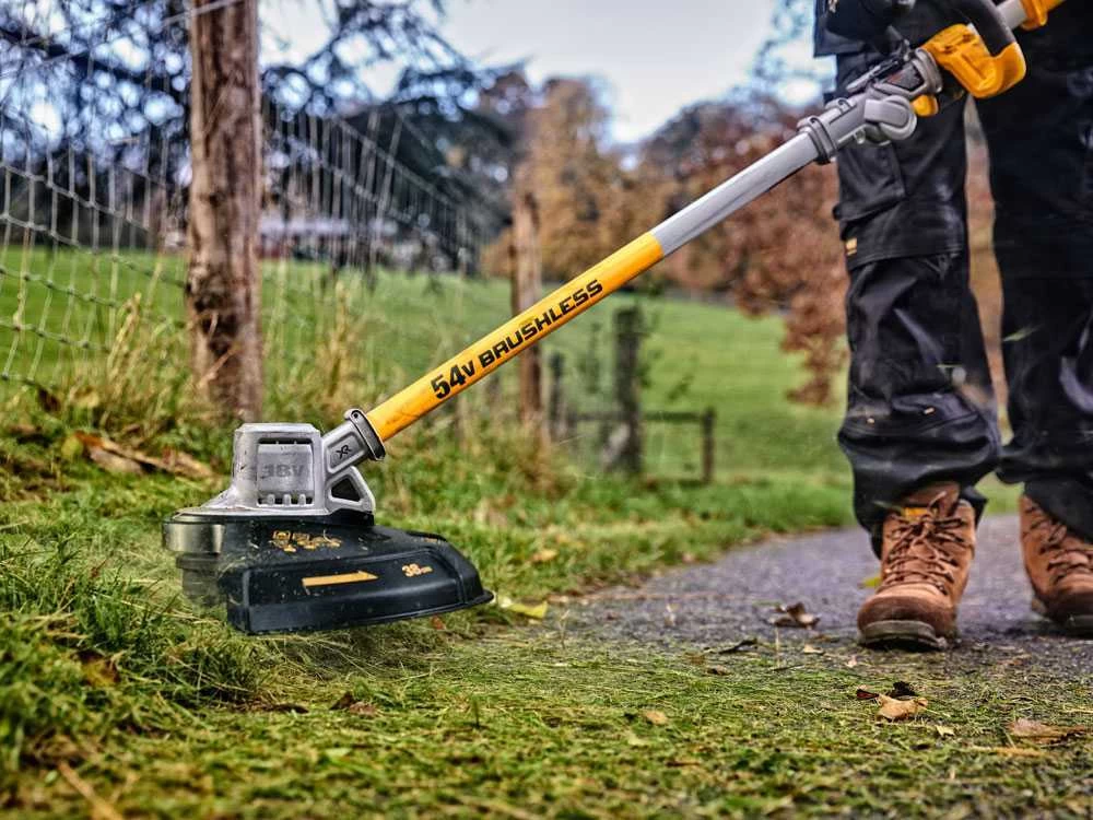 Coupe-bordures à Batterie DeWalt DCMST561P1-QW - Batterie 18V 5Ah 6 Coupe-bordures à Batterie DeWalt DCMST561P1-QW - Batterie 18V 5Ah – Image 4