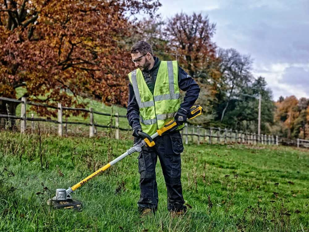 Coupe-bordures à Batterie DeWalt DCMST561P1-QW - Batterie 18V 5Ah 21 Coupe-bordures à Batterie DeWalt DCMST561P1-QW - Batterie 18V 5Ah – Image 19