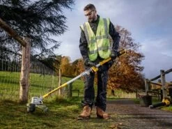 Coupe-bordures à Batterie DeWalt DCMST561P1-QW - Batterie 18V 5Ah 39 Coupe-bordures à Batterie DeWalt DCMST561P1-QW - Batterie 18V 5Ah -Motofaucheuse Soldes coupe bordures batterie dewalt dcmst561p1 qw batterie 18v 5ah tte de coupe 28891 2 1620305763 IMG 6093e763bc4f1