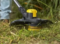 Coupe-bordures électrique à Batterie BRUSHLESS STANLEY FATMAX V20 - 18V - 4AH -Motofaucheuse Soldes coupe bordures lectrique batterie brushless stanley fatmax v20 18v 4ah la tte de coupe 29782 3 1623393830 IMG 60c30626e71e3