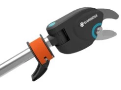 Coupe-branches Gardena StarCut 160 Plus - Sécateur Sur Perche De 160cm - Ø 32mm -Motofaucheuse Soldes coupe branches gardena starcut 160 plus scateur sur perche de 160cm 32mm tte de coupe inclinable 12922 1 1523268563 GA620 0256