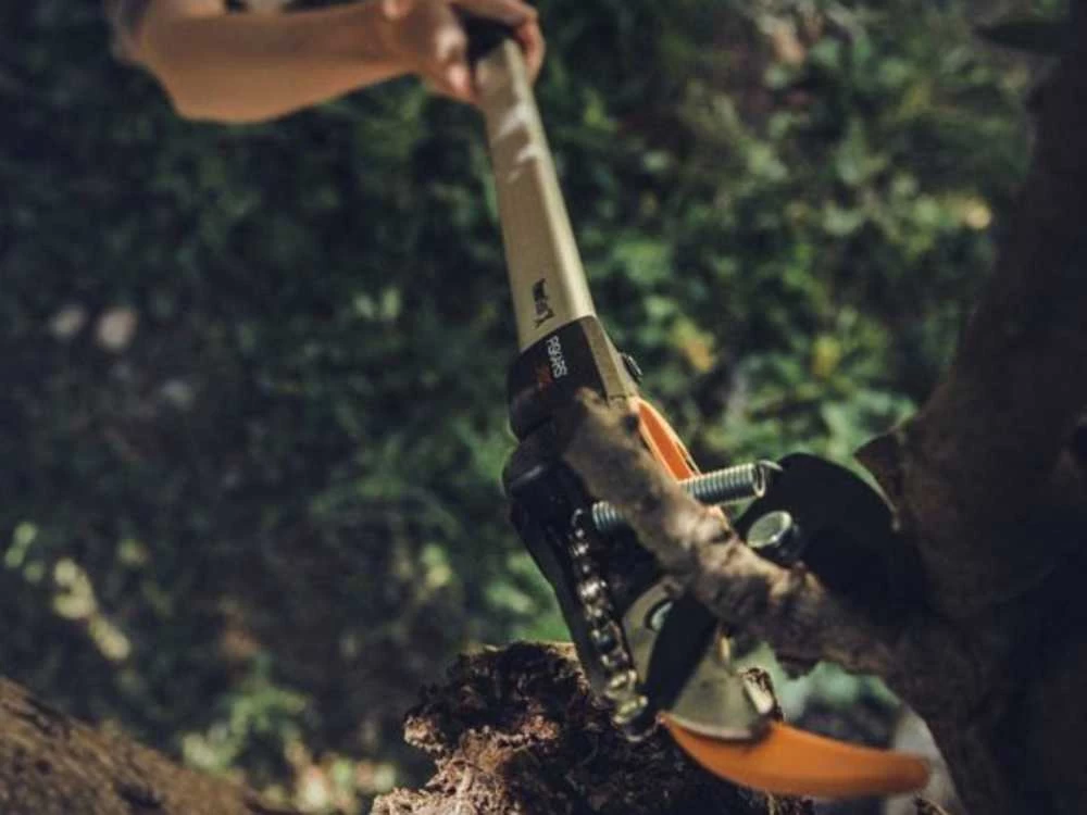 Coupe-branches Professionnel Fiskars UPX82 - Perche Fixe 158 Cm Ø 32 Mm - Sécateur 21 Coupe-branches Professionnel Fiskars UPX82 - Perche Fixe 158 Cm Ø 32 Mm - Sécateur – Image 19