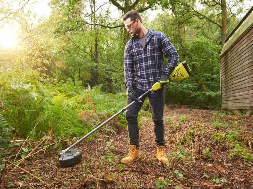 Débroussailleuse à Batterie RYOBI RY36ELTX33A-140 - 36V - Diamètre De Coupe 28-33mm 3 Débroussailleuse à Batterie RYOBI RY36ELTX33A-140 - 36V - Diamètre De Coupe 28-33mm