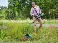 Débroussailleuse Coupe-bordure électrique Bosch ART 35 - Moteur De 600 Watts 32 Débroussailleuse Coupe-bordure électrique Bosch ART 35 - Moteur De 600 Watts -Motofaucheuse Soldes dbroussailleuse coupe bordure lectrique bosch art 35 moteur de 600 watts la dbroussailleuse lectrique bosch art 35 17400 0 1565949616 81WgIZ1m8vL. SL1278