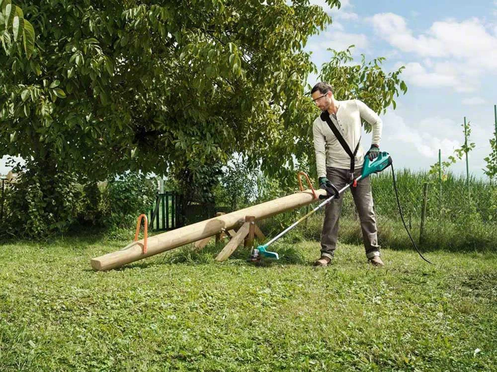 Débroussailleuse Coupe-bordures électrique BOSCH AFS 23-37 - Moteur De 950 Watts 13 Débroussailleuse Coupe-bordures électrique BOSCH AFS 23-37 - Moteur De 950 Watts – Image 11