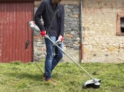 Débroussailleuse Coupe-bordures électrique IKRA IES 1000 C - Moteur De 1000 Watts 30 Débroussailleuse Coupe-bordures électrique IKRA IES 1000 C - Moteur De 1000 Watts -Motofaucheuse Soldes dbroussailleuse coupe bordures lectrique ikra ies 1000 c moteur de 1000 watts la dbroussailleuse lectrique ikra ies 1000 c 18691 6 1573824831 71jaFo0aKkL. AC SL1000