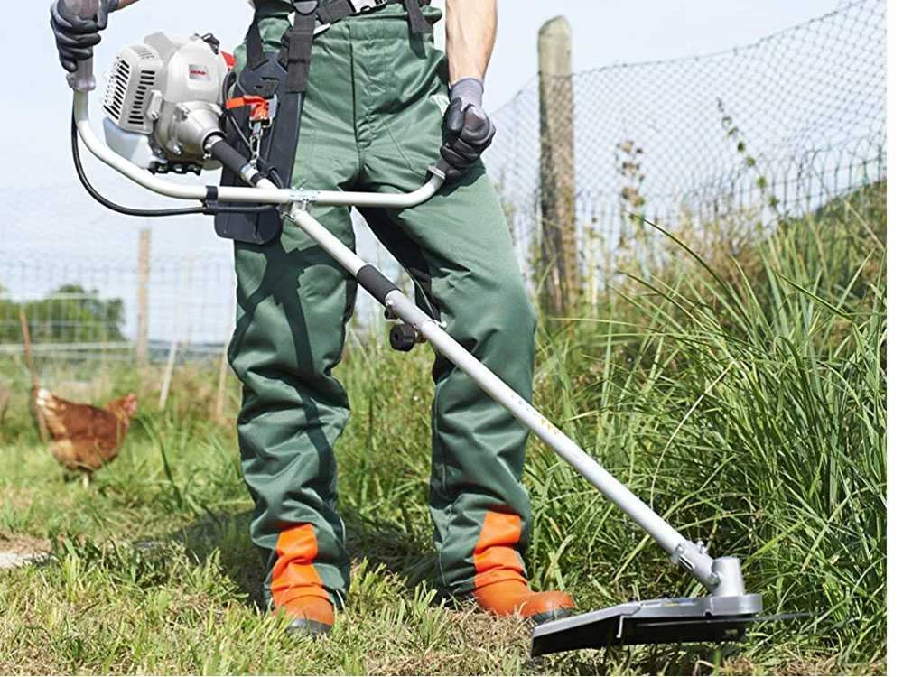 Débroussailleuse Thermique IKRA IBF 43 - Avec Guidon à Double Poignée 11 Débroussailleuse Thermique IKRA IBF 43 - Avec Guidon à Double Poignée – Image 9