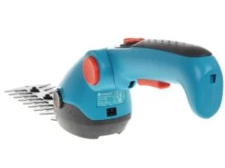 Gardena ComfortCut - Cisaille à Gazon Avec Batterie Intégrée - 3.6V 3Ah 36 Gardena ComfortCut - Cisaille à Gazon Avec Batterie Intégrée - 3.6V 3Ah -Motofaucheuse Soldes gardena comfortcut cisaille a gazon avec batterie integree 3 6v 3ah caracteristiques principales 33595 7 1647956364 IMG 6239d18c61b85