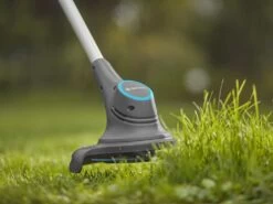 Gardena SmallCut 23/18V P4A - Coupe-bordures à Batterie - 2Ah -Motofaucheuse Soldes gardena smallcut 23 18v p4a coupe bordures batterie 2ah la tte de coupe 41517 12 1683012171 IMG 6450ba4b5ceac