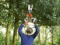 Black & Decker Élagueuse Manuelle à Batterie Black&Decker Alligator GKC1000L - Batterie 18V 2Ah 25 Black & Decker Élagueuse Manuelle à Batterie Black&Decker Alligator GKC1000L - Batterie 18V 2Ah -Motofaucheuse Soldes lagueuse manuelle batterie black decker alligator gkc1000l batterie 18v 2ah lagueuse black decker alligator gkc1000l 36024 9 1659347141 IMG 62e7a0c5d059b