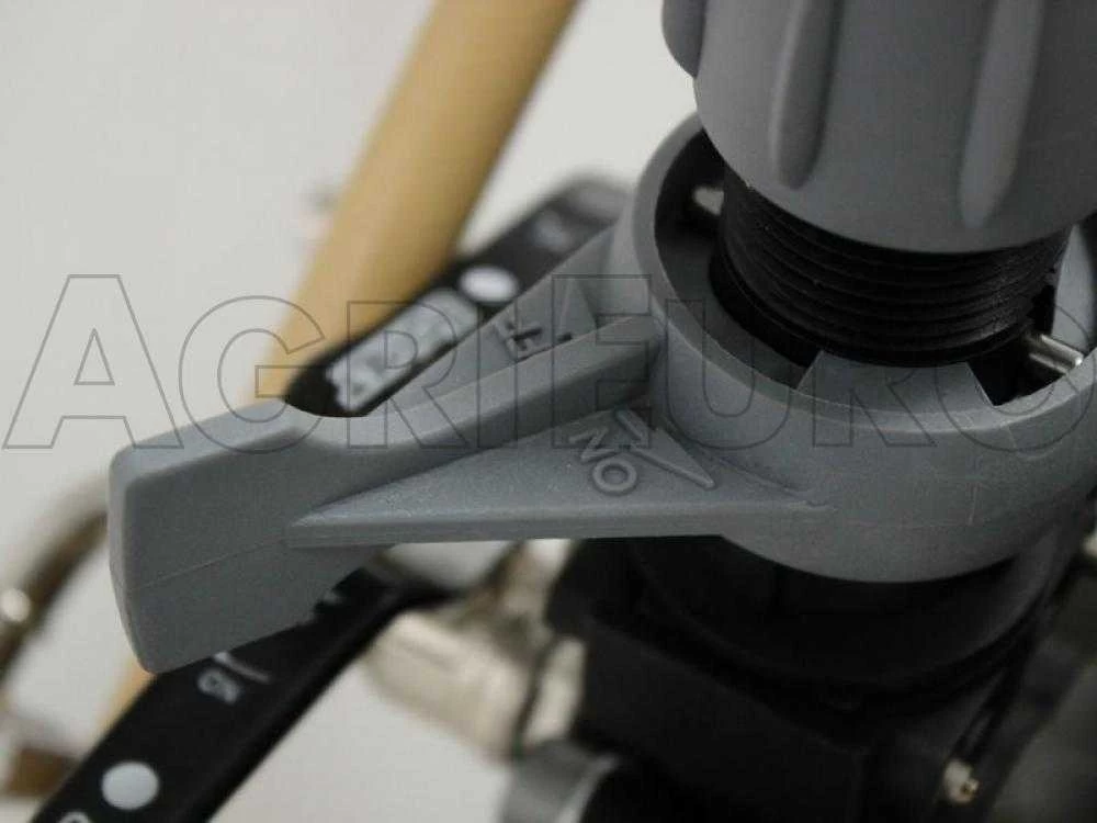 Motopompe De Pulvérisation Comet APS 41 Loncin Sur Chariot Dal Degan Avec Réservoir 150 L 17 Motopompe De Pulvérisation Comet APS 41 Loncin Sur Chariot Dal Degan Avec Réservoir 150 L – Image 15