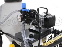 Motopompe De Pulvérisation Comet MC 25 - Moteur Monophasé Sur Chariot Avec Cuve 120 L -Motofaucheuse Soldes motopompe de pulvrisation comet mc 25 moteur monophas sur chariot avec cuve 120 l pompe comet mc25 10793 2 1498486025 IMG 9518