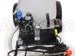 Motopompe De Pulvérisation Comet MC 25 - Moteur Monophasé Sur Chariot Avec Cuve 120 L -Motofaucheuse Soldes motopompe de pulvrisation comet mc 25 moteur monophas sur chariot avec cuve 120 l pompe comet mc25 10793 2 1498486045 IMG 9514