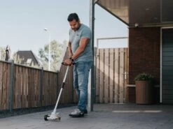 Nettoyeur De Joints à Batterie BATAVIA - Deux Brosses Offertes - SANS BATTERIE NI CHARGEUR -Motofaucheuse Soldes nettoyeur de joints batterie batavia deux brosses offertes sans batterie ni chargeur nettoyeur de joints batterie batavia avec batterie 18v 2ah 32783 5 1643878129 IMG 61fb96f17d5f7