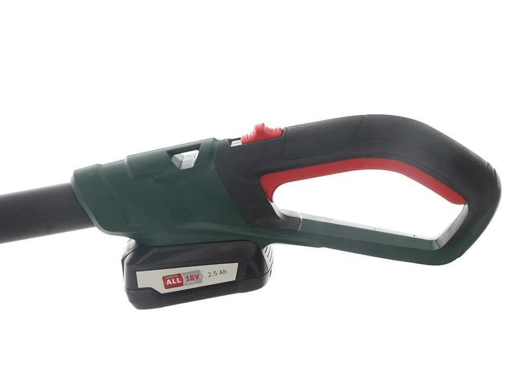 Perche D'élagage à Batterie Sur Perche Téléscopique BOSCH UniversalChainPole 18V 14 Perche D'élagage à Batterie Sur Perche Téléscopique BOSCH UniversalChainPole 18V – Image 12