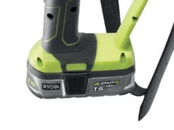 Perche élagueuse Télescopique RYOBI RPP1820-15S - 180-250 Cm - 18V - 1,5Ah - Barre De 20 Cm -Motofaucheuse Soldes perche lagueuse tlescopique ryobi rpp1820 15s 180 250 cm 18v 1 5ah barre de 20 cm caractristiques principales 29420 1 1621940509 IMG 60acd91dc7a68