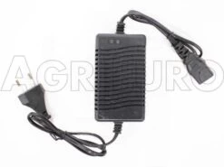 Pompe De Pulvérisation électrique à Batterie Sur Chariot GeoTech SP 520 E -Motofaucheuse Soldes pompe de pulvrisation lectrique batterie sur chariot geotech sp 520 e moteur lectrique batterie 10711 4 1496839908 IMG 8333