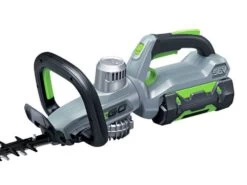 PROMO EGO Taille-haies à Batterie EGO HT 6500E Brushless - 56V - 4 Ah - 65cm -Motofaucheuse Soldes promo ego taille haies batterie ego ht 6500e brushless 56v 4 ah 65cm moteur lectrique batterie 40498 3 1678446953 IMG 640b1169c1bf3