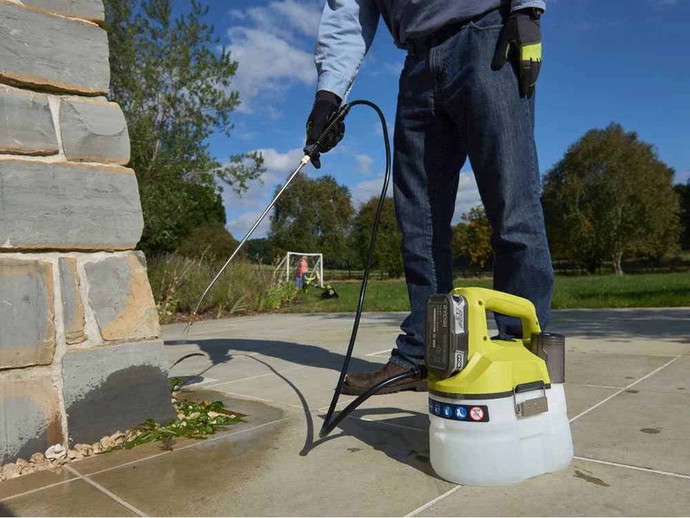 Pulvérisateur à Batterie RYOBI OWS1880 - 18V - Réservoir 3.5L - SANS BATTERIE NI CHARGEUR 6 Pulvérisateur à Batterie RYOBI OWS1880 - 18V - Réservoir 3.5L - SANS BATTERIE NI CHARGEUR – Image 4