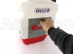 Pulvérisateur électrique à Batterie à Dos GeoTech BP16DH 16 Litres 29 Pulvérisateur électrique à Batterie à Dos GeoTech BP16DH 16 Litres -Motofaucheuse Soldes pulvrisateur lectrique batterie dos geotech bp16dh 16 litres batterie et chargeur de batterie 8455 3 1459240985 P1240501