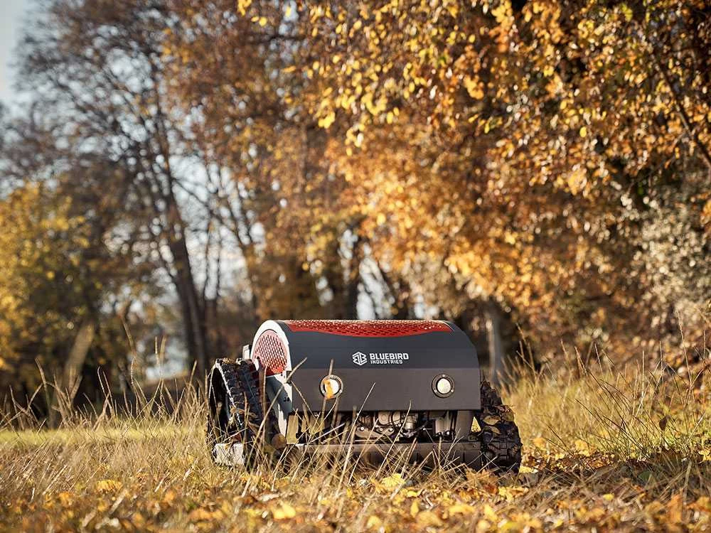 Robot Tondeuse Débroussailleuse Radiocommandé Hybride BlueBird FM 23-53 6 Robot Tondeuse Débroussailleuse Radiocommandé Hybride BlueBird FM 23-53 – Image 4