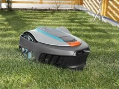 Robot Tondeuse Gardena SILENO City 500 - Robot Tondeuse Avec Fil Périmétrique -Motofaucheuse Soldes robot tondeuse gardena sileno city 500 robot tondeuse avec fil primtrique robot tondeuse gardena sileno city 500 12892 0 1523010668 A1nURASJq1L