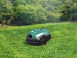 Robot Tondeuse Robomow RT 700 Avec Périmètre -Avec Batterie Au Lithium 12V