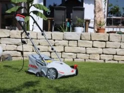 Scarificateur électrique IKRA IEVL 1532 - Scarificateur Et Aérateur - 1500 Watts -Motofaucheuse Soldes scarificateur electrique ikra ievl 1532 scarificateur et aerateur 1500 watts scarificateur electrique ikra ievl 1532 18640 4 1573555512 71Tju5Ws RL. AC SL1000