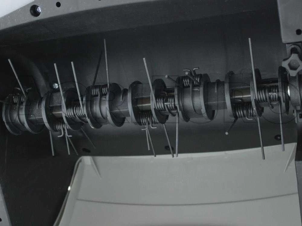 Scarificateur Thermique à Lames Et Louchets AL-KO Combi-Care 38 P - 1,7 HP, Largeur Cm 38/37 7 Scarificateur Thermique à Lames Et Louchets AL-KO Combi-Care 38 P - 1,7 HP, Largeur Cm 38/37 – Image 5