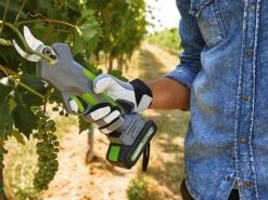 Sécateur électrique à Batterie Verdemax FE20 - Batterie De 20V 2Ah - Ø 30mm -Motofaucheuse Soldes scateur lectrique batterie verdemax fe20 batterie de 20v 2ah 30mm rglage de l ouverture de coupe 33171 6 1645626292 IMG 621643b481b04