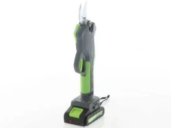 Sécateur électrique à Batterie Verdemax FE20 - Batterie De 20V 2Ah - Ø 30mm -Motofaucheuse Soldes scateur lectrique batterie verdemax fe20 batterie de 20v 2ah 30mm scateur batterie verdemax fe20 33171 1 1645610043 IMG 6216043beaceb