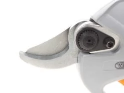 Sécateur électrique De Taille à Batterie Volpi KV380 - 2 Batteries De 21,6 V Et 2,5 Ah -Motofaucheuse Soldes scateur lectrique de taille batterie volpi kv380 2 batteries de 21 6 v et 2 5 ah points forts 27277 3 1673539073 IMG 63c02e01d633a