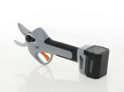 Sécateur électrique De Taille à Batterie Volpi KV380 - 2 Batteries De 21,6 V Et 2,5 Ah -Motofaucheuse Soldes scateur lectrique de taille batterie volpi kv380 2 batteries de 21 6 v et 2 5 ah scateur de taille batterie volpi kv380 27277 4 1673539073 IMG 63c02e01a7356