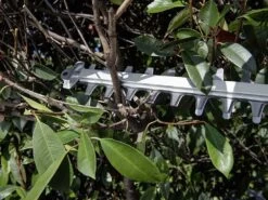 Taille-haie à Batterie Karcher HGE 18-50 - Lame 50 Cm - 18 V -Motofaucheuse Soldes taille haie batterie karcher hge 18 50 lame 50 cm 18 v lamier de 50 cm et donnes techniques 24114 9 1592919071 IMG 5ef2041f777ee