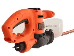 Taille-haie électrique Black & Decker BEHTS201-QS - 420 W Avec Lamier De 45 Cm 37 Taille-haie électrique Black & Decker BEHTS201-QS - 420 W Avec Lamier De 45 Cm -Motofaucheuse Soldes taille haie lectrique black decker behts201 qs 420 w avec lamier de 45 cm moteur lectrique 17318 12 1561989973 IMG 9846