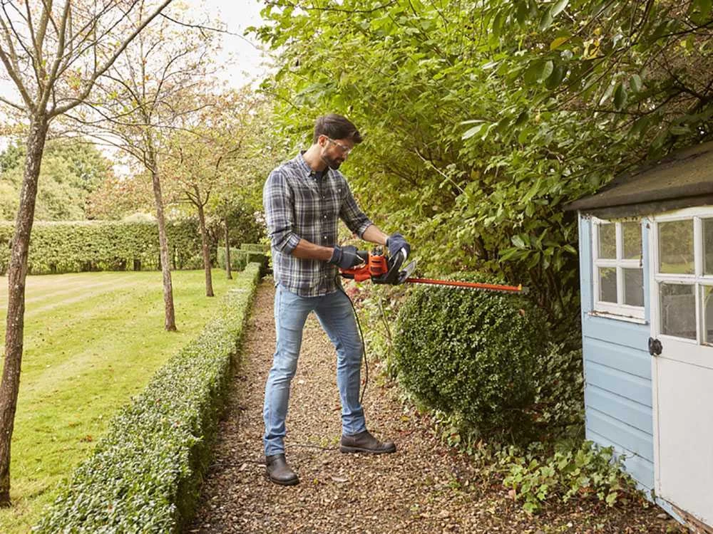 Taille-haie électrique Black & Decker BEHTS401-QS De 500 W Ave Lamier De 55 Cm 7 Taille-haie électrique Black & Decker BEHTS401-QS De 500 W Ave Lamier De 55 Cm – Image 5