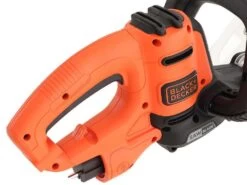Taille-haie électrique Black & Decker BEHTS401C10-QS - 500W - Longueur Lame 55cm 40 Taille-haie électrique Black & Decker BEHTS401C10-QS - 500W - Longueur Lame 55cm -Motofaucheuse Soldes taille haie lectrique black decker behts401c10 qs 500w longueur lame 55cm moteur lectrique 24677 7 1596189508 IMG 5f23eb445a820
