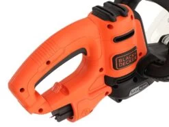 Taille-haie électrique Black & Decker BETHS301-QS De 500W Avec Lamier De 55 Cm 34 Taille-haie électrique Black & Decker BETHS301-QS De 500W Avec Lamier De 55 Cm -Motofaucheuse Soldes taille haie lectrique black decker beths301 qs de 500w avec lamier de 55 cm moteur lectrique 17323 12 1562060950 IMG 9948