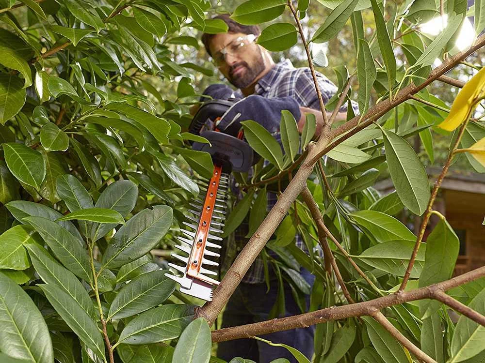 Taille-haie électrique Black & Decker BETHS301-QS De 500W Avec Lamier De 55 Cm 5 Taille-haie électrique Black & Decker BETHS301-QS De 500W Avec Lamier De 55 Cm – Image 3