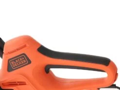 Taille-haie électrique Black & Decker GT7030-QS - 700W Avec Lamier De 70 Cm 36 Taille-haie électrique Black & Decker GT7030-QS - 700W Avec Lamier De 70 Cm -Motofaucheuse Soldes taille haie lectrique black decker gt7030 qs 700w avec lamier de 70 cm moteur lectrique 17330 12 1562078715 IMG 0145